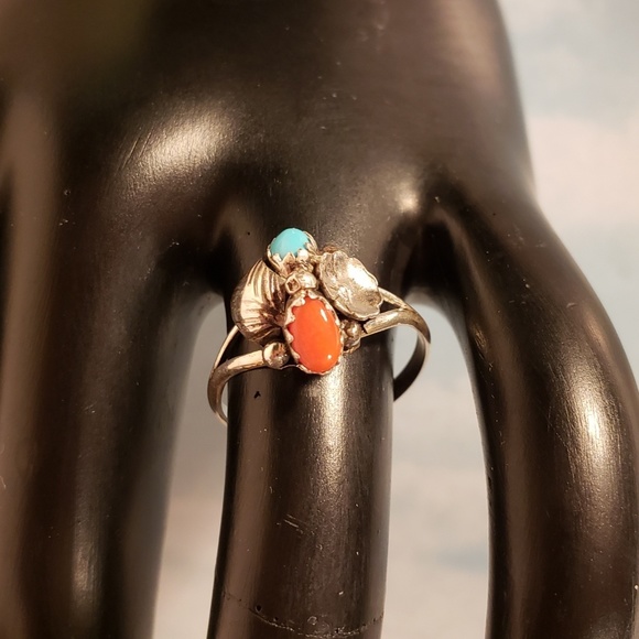 Vintage 1970s Turquoise Coral Ring - Picture 2 of 3